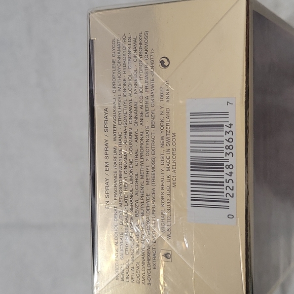 Michael Kors Sexy Ruby Fragrance Spray 3.4 fl oz - Picture 3 of 3